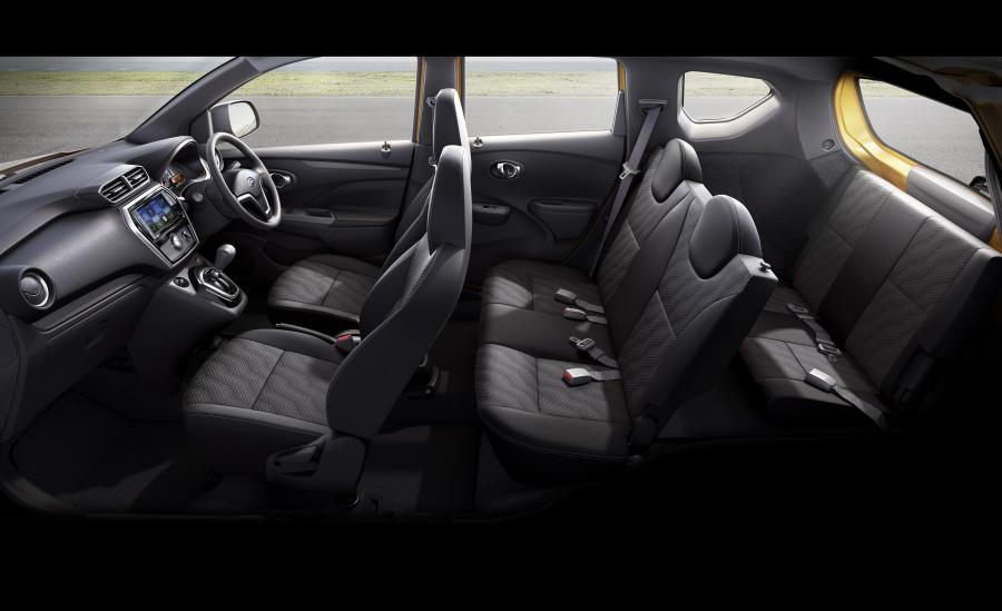 Интерьер Datsun Cross 2018 года  (фото 10 из 10)